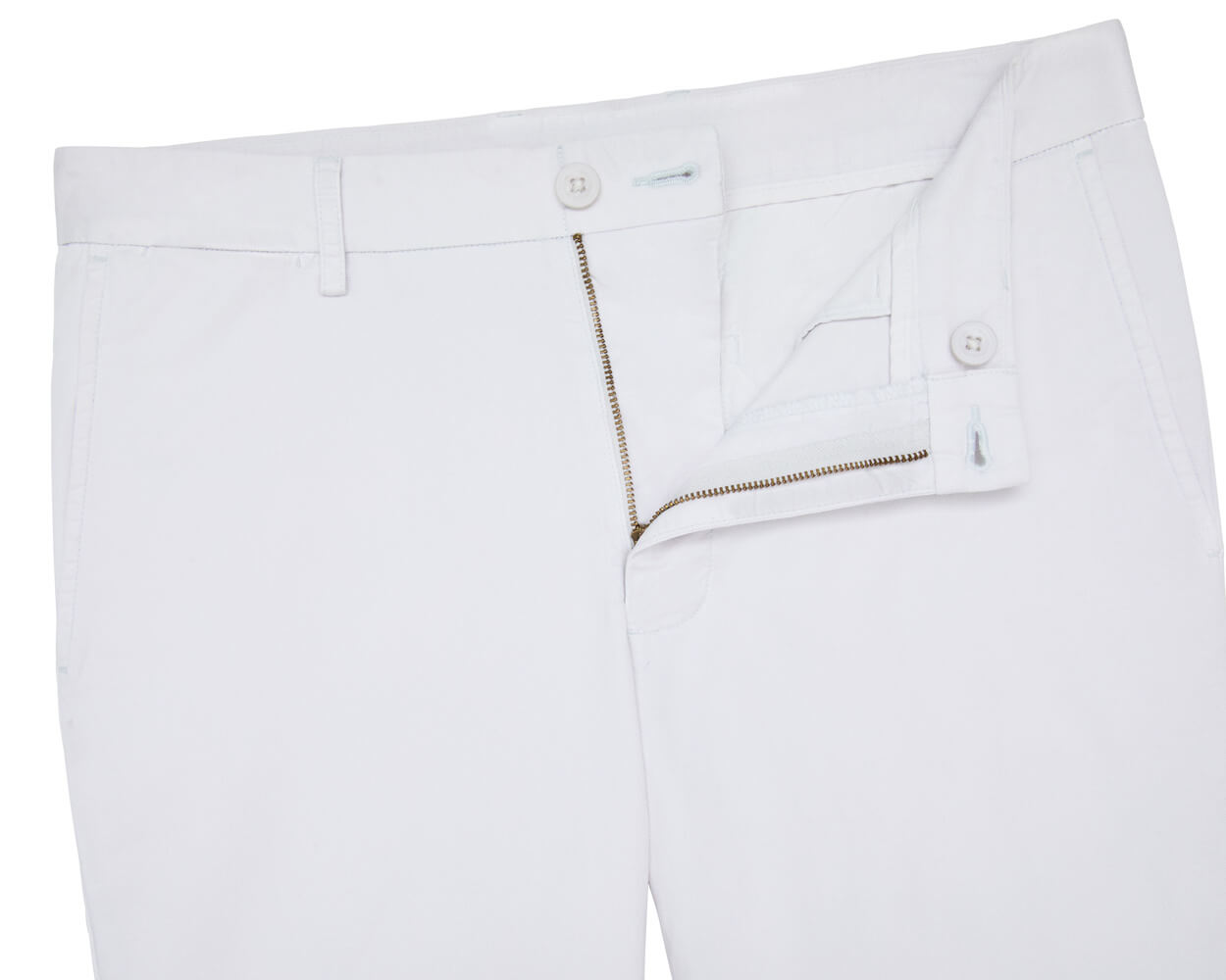 Holderness & Bourne Men’s Light Gray Golf Shorts with pants unbuttoned